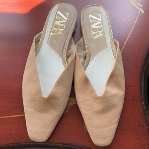 Like New- Zara faux suede Mules